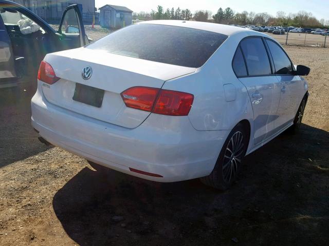 3VW1K7AJ1CM343509 - 2012 VOLKSWAGEN JETTA BASE WHITE photo 4