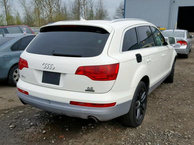 WA1BV74L97D068639 - 2007 AUDI Q7 4.2 QUA WHITE photo 4