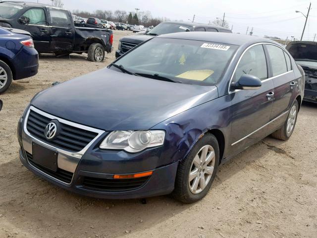 WVWJK73C48P008019 - 2008 VOLKSWAGEN PASSAT TUR GRAY photo 2