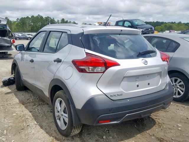 3N1CP5CU6JL536091 - 2018 NISSAN KICKS S SILVER photo 3