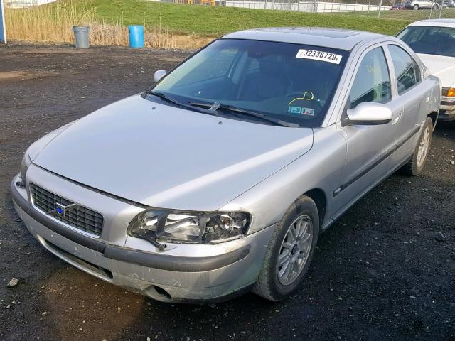 YV1RS61T232276647 - 2003 VOLVO S60 SILVER photo 2