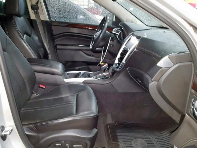 3GYFNEE33ES563923 - 2014 CADILLAC SRX LUXURY SILVER photo 5