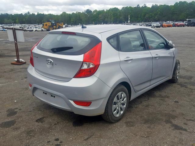 KMHCT5AE3HU312549 - 2017 HYUNDAI ACCENT SE GRAY photo 4