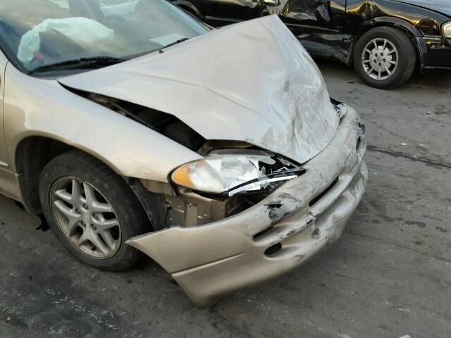 2B3HD46R22H172180 - 2002 DODGE INTREPID S 米色 照片 9