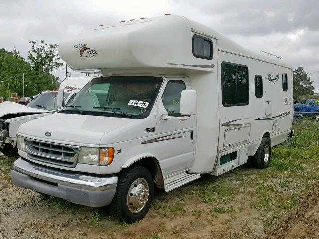 1FDXE45S82HB22784 - 2002 FORD MOTORHOME WHITE photo 2