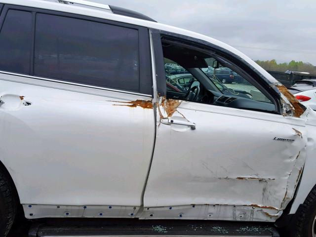 5TDYK3EH5DS101227 - 2013 TOYOTA HIGHLANDER WHITE photo 9