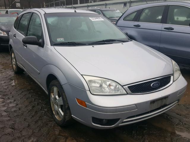 1FAHP37N37W170044 - 2007 FORD FOCUS ZX5 SILVER photo 1