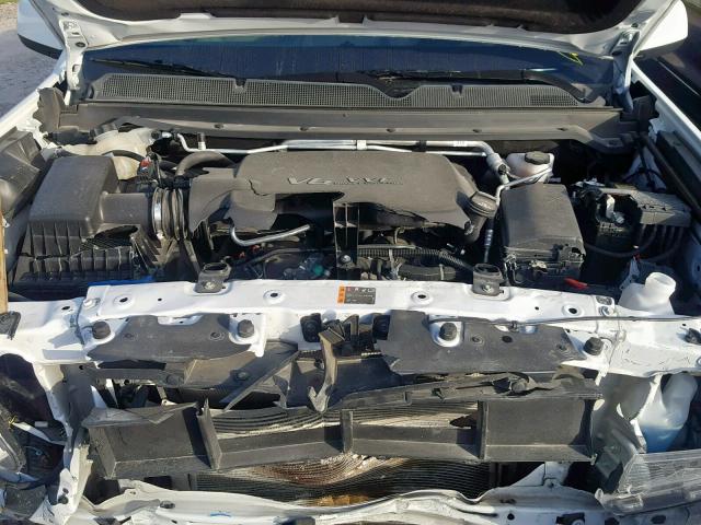 1GCGSCEN6J1311054 - 2018 CHEVROLET COLORADO L WHITE photo 7