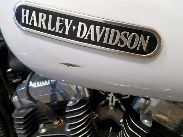 1HD1CX3159K448324 - 2009 HARLEY-DAVIDSON XL1200 L WHITE photo 17