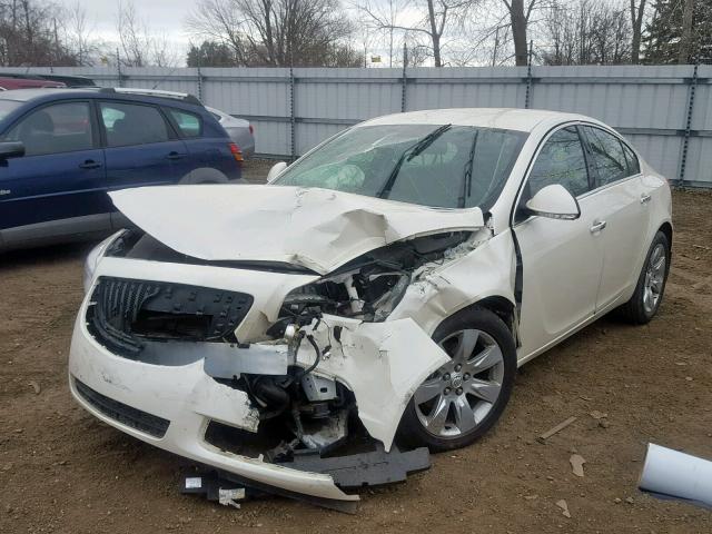 2G4GS5EV6D9143584 - 2013 BUICK REGAL PREM WHITE photo 2