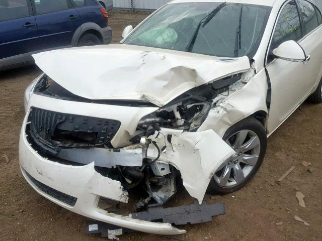 2G4GS5EV6D9143584 - 2013 BUICK REGAL PREM WHITE photo 9