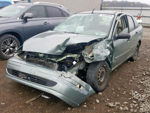 1FAFP34324W136828 - 2004 FORD FOCUS SE C GREEN photo 2