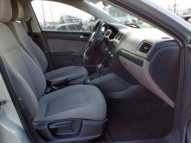 3VW2K7AJ4BM398555 - 2011 VOLKSWAGEN JETTA BASE SILVER photo 5