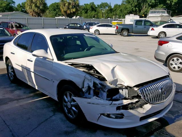 2G4WD582981195979 - 2008 BUICK LACROSSE C WHITE photo 1