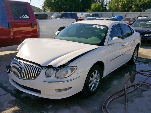 2G4WD582981195979 - 2008 BUICK LACROSSE C WHITE photo 2