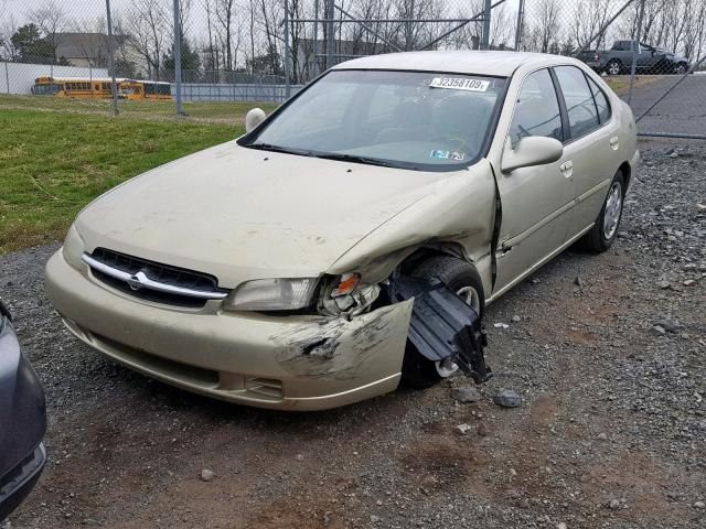 1N4DL01D5XC151408 - 1999 NISSAN ALTIMA XE GOLD photo 2