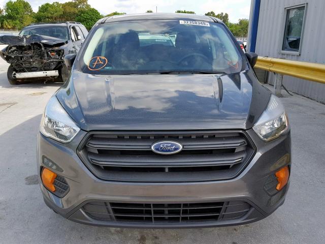 1FMCU0F79HUB36990 - 2017 FORD ESCAPE S GRAY photo 9