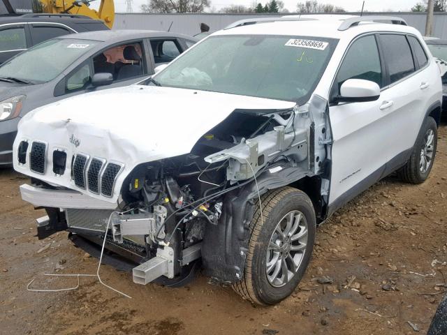 1C4PJMLB5KD354611 - 2019 JEEP CHEROKEE L WHITE photo 2