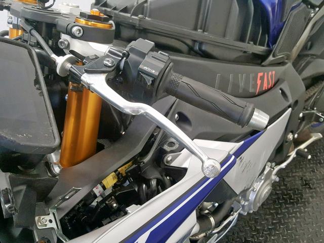 JYARN39Y1GA001144 - 2016 YAMAHA YZFR1 C BLUE photo 12