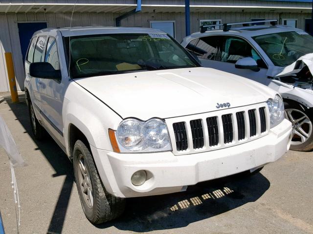 1J8GR48K47C638416 - 2007 JEEP GRAND CHER WHITE photo 1