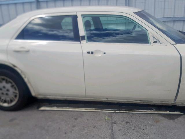 2C3KA43RX7H600347 - 2007 CHRYSLER 300 CREAM photo 9