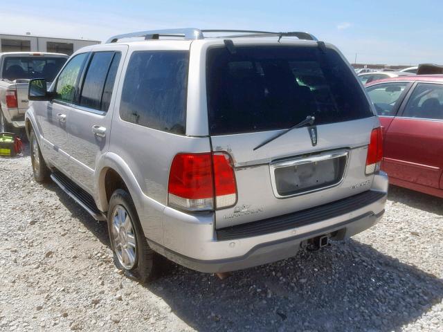 5LMEU88H94ZJ22353 - 2004 LINCOLN AVIATOR 银色 照片 3