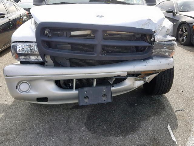 1D4HR38N03F513277 - 2003 DODGE DURANGO SP SILVER photo 9