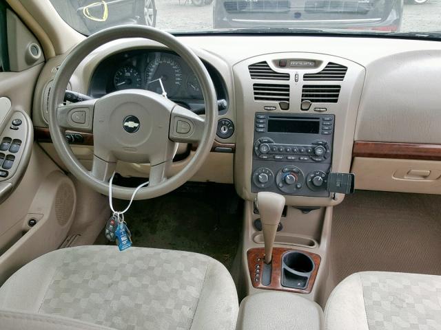 1G1ZT54815F180968 - 2005 CHEVROLET MALIBU LS GREEN photo 9