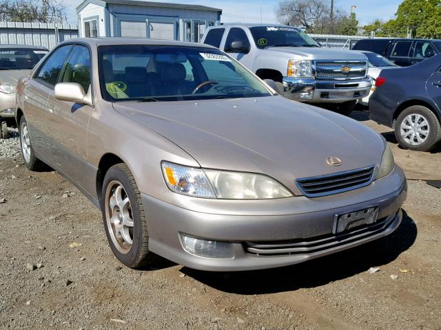 JT8BF28G315105882 - 2001 LEXUS ES 300 GOLD photo 1