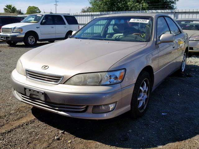 JT8BF28G315105882 - 2001 LEXUS ES 300 GOLD photo 2