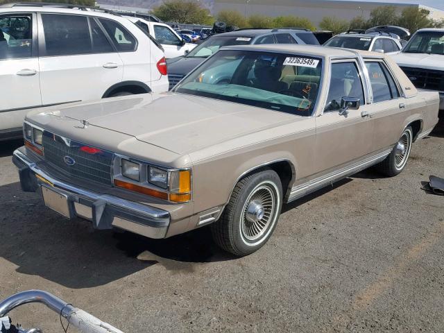 2FABP74F6JX204094 - 1988 FORD CROWN VICT TAN photo 2