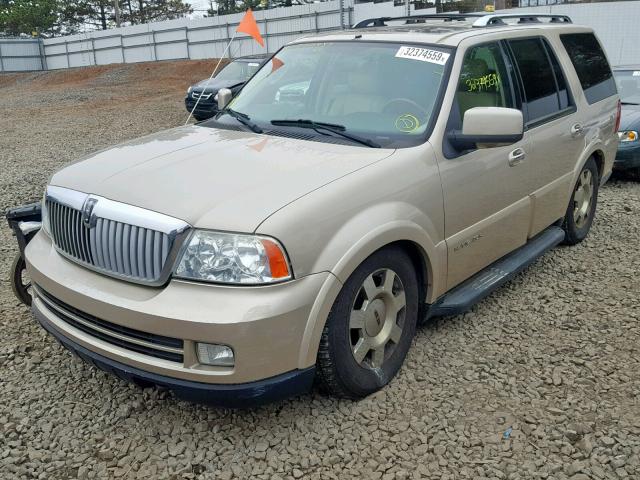 5LMFU28506LJ30130 - 2006 LINCOLN NAVIGATOR თაფლისფერი ფოტო 2