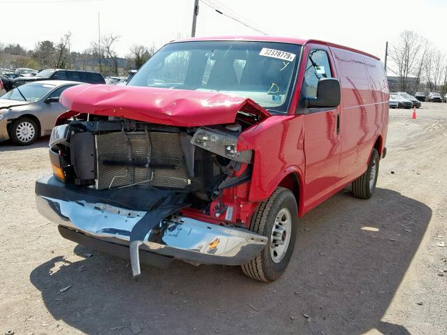 1GTZ7TCGXF1277934 - 2015 GMC SAVANA G35 RED photo 2