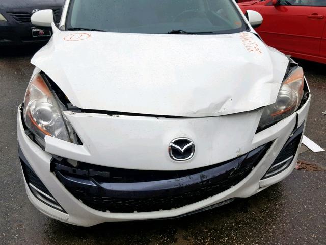 JM1BL1H59A1284214 - 2010 MAZDA 3 S WHITE photo 9