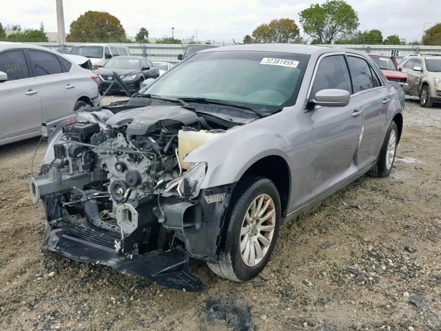 2C3CCAAG3EH358092 - 2014 CHRYSLER 300 GRAY photo 2