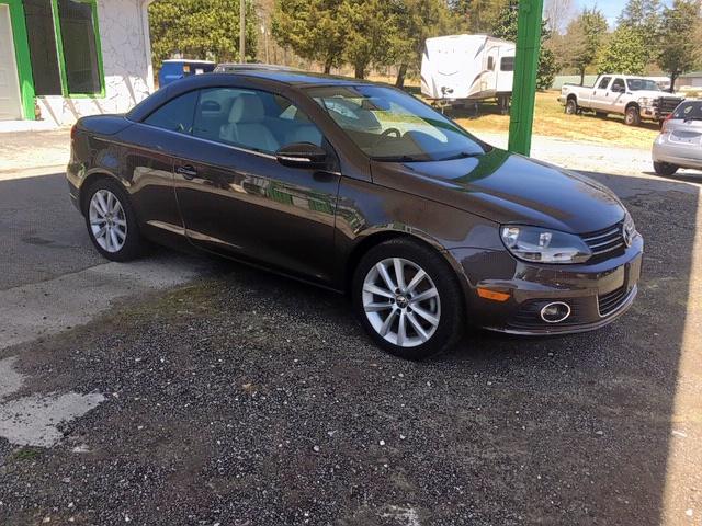 WVWBW8AHXDV003460 - 2013 VOLKSWAGEN EOS KOMFOR BROWN photo 1