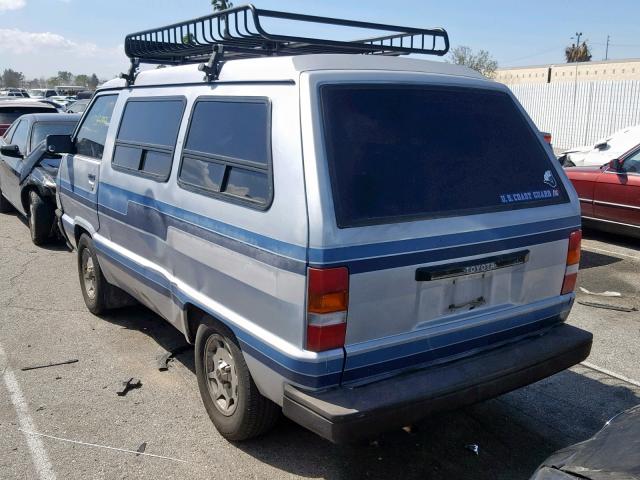 JT4YR28V6J5066836 - 1988 TOYOTA VAN WAGON SILVER photo 3