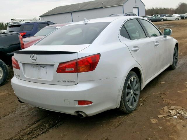 JTHCK262272013079 - 2007 LEXUS IS 250 WHITE photo 4