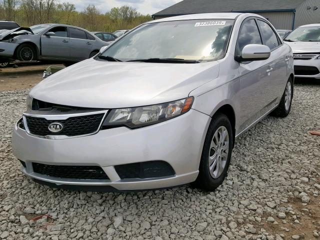 KNAFU4A25D5654973 - 2013 KIA FORTE EX SILVER photo 2