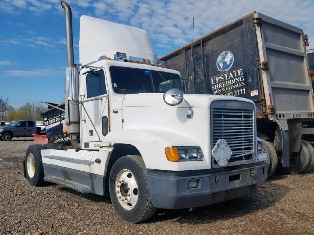 1FUWDMDA5YPF87139 - 2000 FREIGHTLINER CONVENTION WHITE photo 1