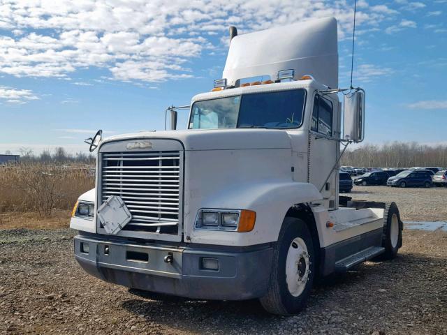 1FUWDMDA5YPF87139 - 2000 FREIGHTLINER CONVENTION WHITE photo 2