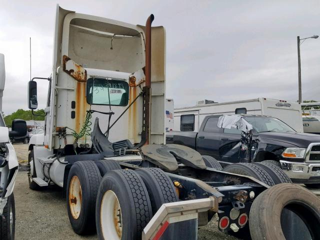 1FUJBBCK48LZ56625 - 2008 FREIGHTLINER CONVENTION WHITE photo 3