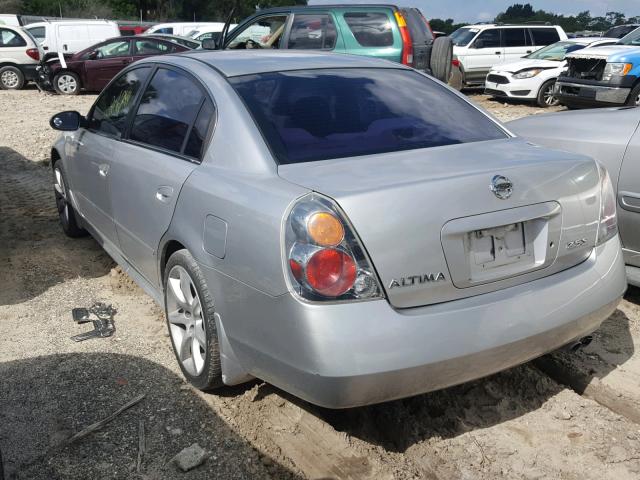 1N4AL11D72C211481 - 2002 NISSAN ALTIMA BAS SILVER photo 3