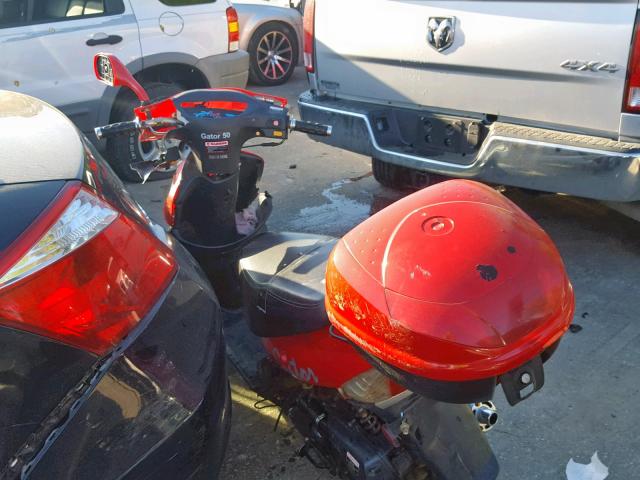 L8YTCAPF39Y180837 - 2015 MOPE MOPED RED photo 3