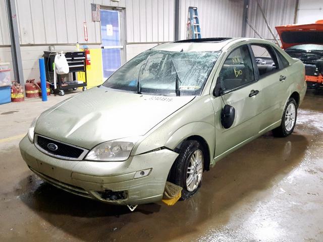 1FAFP34N57W259562 - 2007 FORD FOCUS ZX4 GREEN photo 2