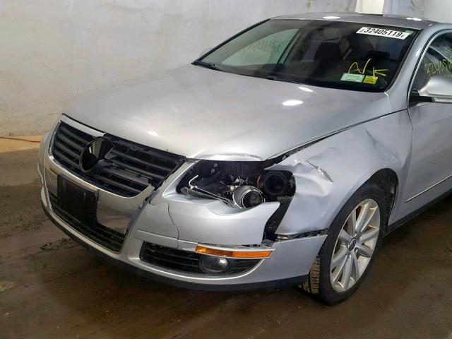 WVWJM7AN4AE070035 - 2010 VOLKSWAGEN PASSAT KOM SILVER photo 9