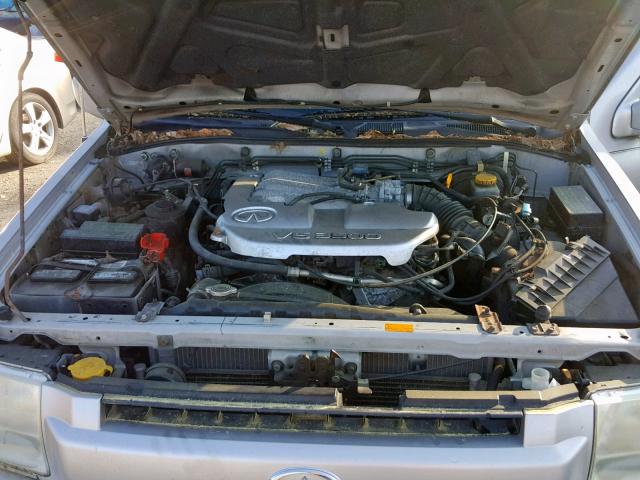 JNRDR09X92W212483 - 2002 INFINITI QX4 SILVER photo 7