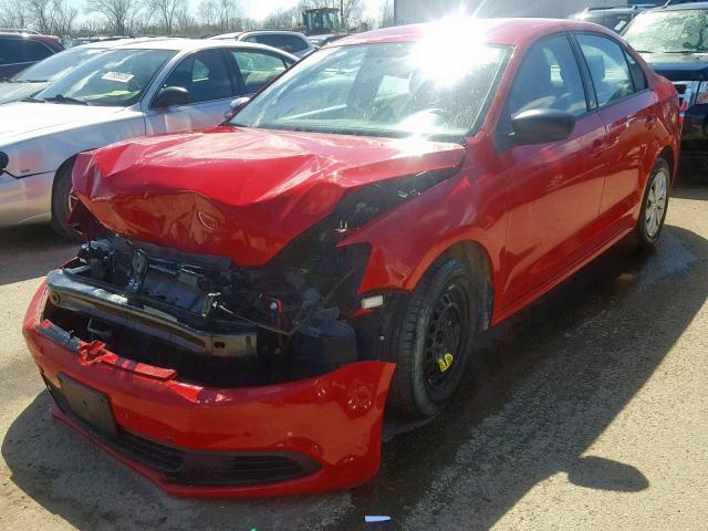 3VW2K7AJ9EM331390 - 2014 VOLKSWAGEN JETTA BASE RED photo 2