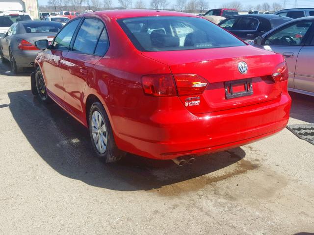 3VW2K7AJ9EM331390 - 2014 VOLKSWAGEN JETTA BASE RED photo 3