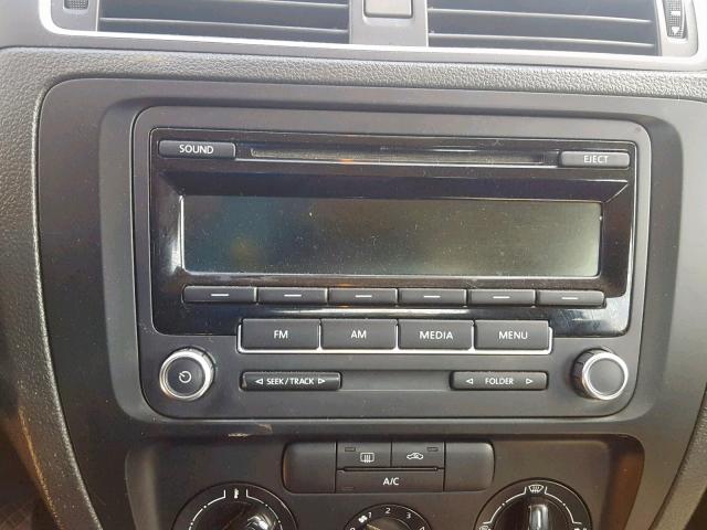 3VW2K7AJ9EM331390 - 2014 VOLKSWAGEN JETTA BASE RED photo 9